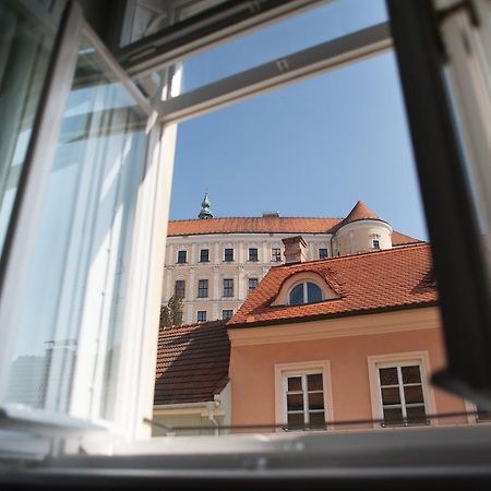 Penzion Husa Mikulov Kültér fotó